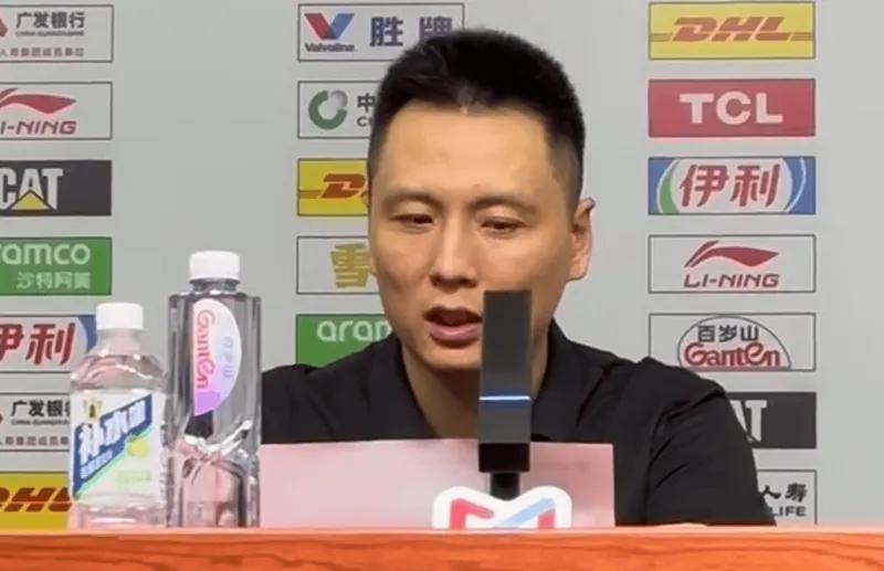 上海胜北控卢伟发布会:防守带动进攻每人付出,麦基态度非常认真